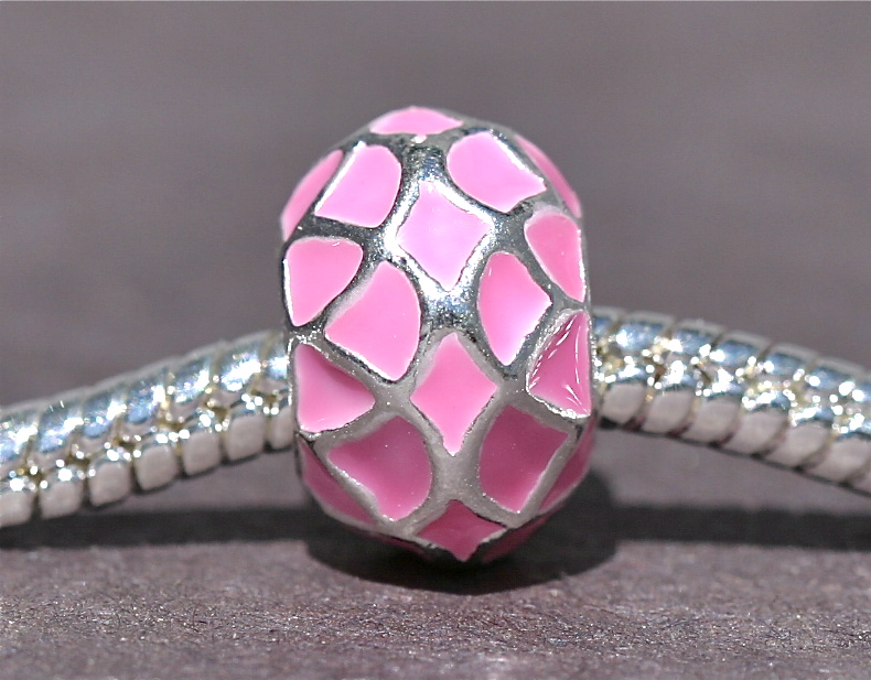 Pink pattern enamel bead